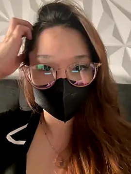Snapshot of vy_nguyen99 chatting on 09-14-25, 06:45 vy nguyen99 online show from 09-14-25, 06:45