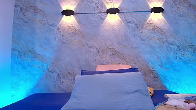 abbyrouss  online show from 10-01-25, 03:12