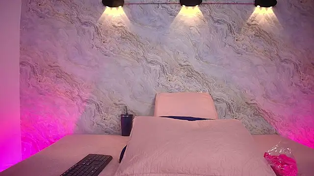 abbyrouss  online show from 10-02-25, 03:13