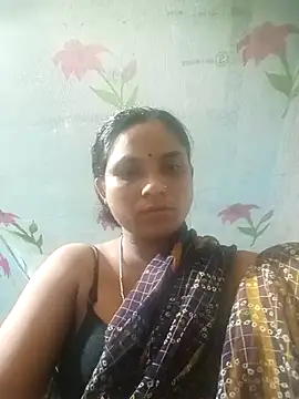 Snapshot of Notyriya7 chatting on 10-14-25, 05:14 Notyriya7 online show from 10-14-25, 05:14