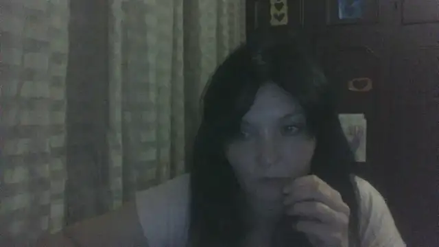 Snapshot of Breezy_88 chatting on 09-12-25, 10:21 Breezy 88 online show from 09-12-25, 10:21