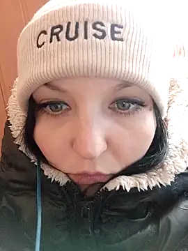 Snapshot of Breezy_88 chatting on 10-14-25, 11:00 Breezy 88 online show from 10-14-25, 11:00