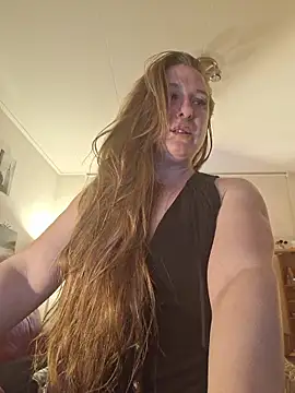 Snapshot of MazySunny chatting on 01-17-26, 09:40 MazySunny online show from 01-17-26, 09:40