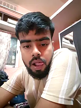 Snapshot of soniriyaa010101 chatting on 11-26-25, 01:23 soniriyaa010101 online show from 11-26-25, 01:23