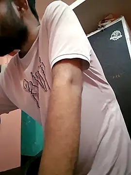 soniriyaa010101 online show from 04-18-26, 07:58