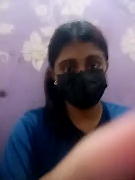 Snapshot of riya_sexy_123 chatting on 10-02-25, 08:43 riya sexy 123 online show from 10-02-25, 08:43