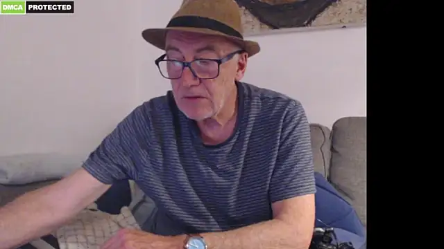 Snapshot of bluedae1 chatting on 03-15-26, 05:19 bluedae1 online show from 03-15-26, 05:19