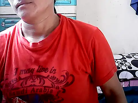 Snapshot of yoursPinayMama1682 chatting on 11-02-25, 12:35 yoursPinayMama1682 online show from 11-02-25, 12:35