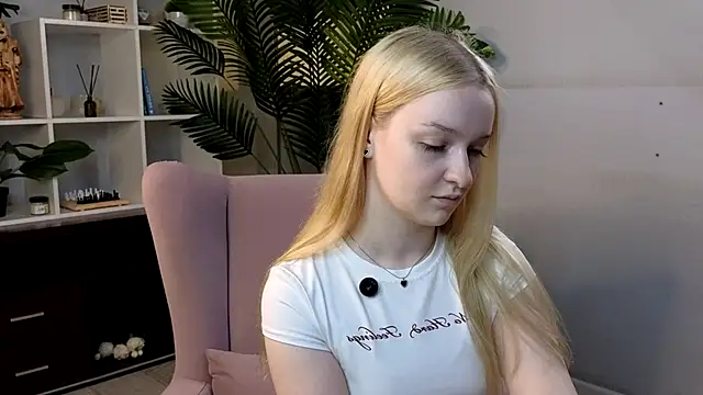 KrishnaSimmons online show from 09-10-25, 08:36