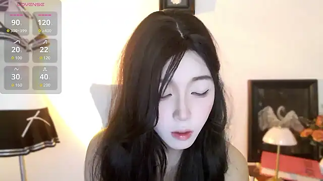 Wfrost0707 online show from 11-17-25, 06:19