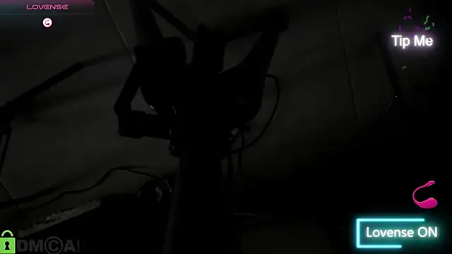 Caroline daring online show from 11-12-25, 02:06