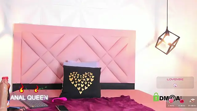 Snapshot of Caroline_daring chatting on 05-02-26, 01:05 Caroline daring online show from 05-02-26, 01:05