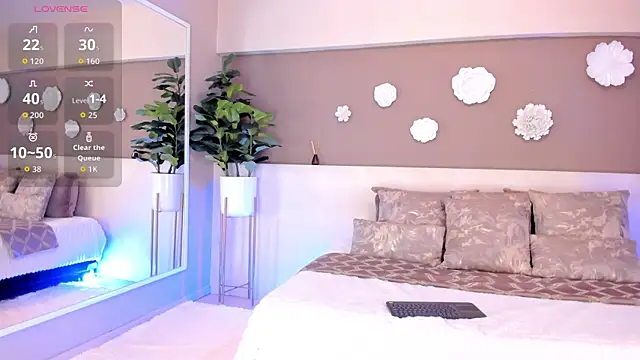 VictoriaShelby online show from 10-11-25, 11:53