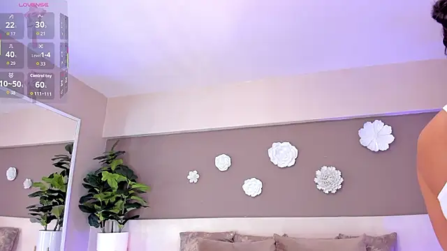 VictoriaShelby online show from 02-27-26, 11:43