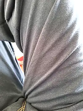 Snapshot of Chanderi19 chatting on 11-20-25, 08:14 Chanderi19 online show from 11-20-25, 08:14