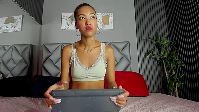 Alisha Ebonyy online show from 10-01-25, 12:00