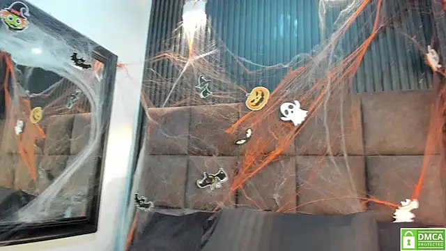 Sussy Vixen online show from 11-04-25, 01:16