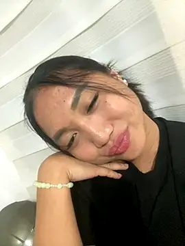 Snapshot of cassie_cakes chatting on 09-14-25, 05:56 cassie cakes online show from 09-14-25, 05:56