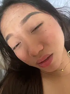 Snapshot of cassie_cakes chatting on 11-20-25, 08:25 cassie cakes online show from 11-20-25, 08:25