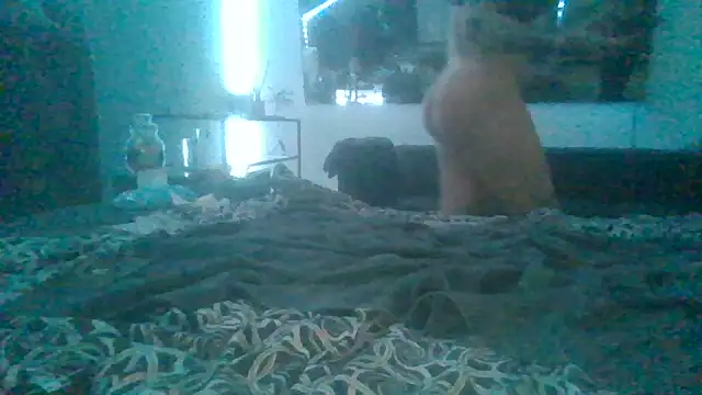 Snapshot of slutybitc1 chatting on 01-11-26, 01:54 slutybitc1 online show from 01-11-26, 01:54