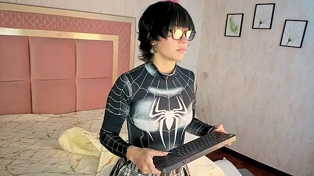 RobinBennett online show from 11-17-25, 12:22