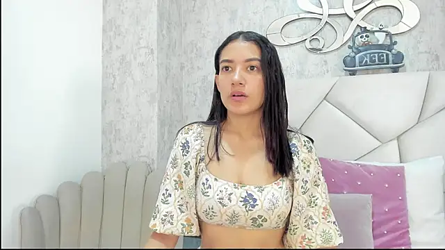 Skylerwhite02 online show from 11-03-25, 07:37