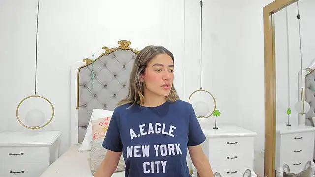 Skylerwhite02 online show from 03-18-26, 03:42