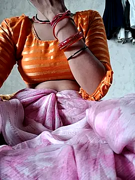 Snapshot of Aasha_devi05 chatting on 09-11-25, 08:14 Aasha devi05 online show from 09-11-25, 08:14