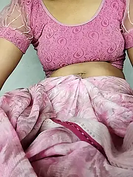 Snapshot of Aasha_devi05 chatting on 10-18-25, 03:24 Aasha devi05 online show from 10-18-25, 03:24