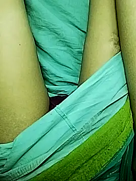 Snapshot of Aasha_devi05 chatting on 05-21-26, 06:04 Aasha devi05 online show from 05-21-26, 06:04