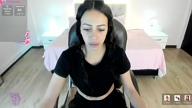 Mariam Lopez   online show from 04-18-26, 03:32