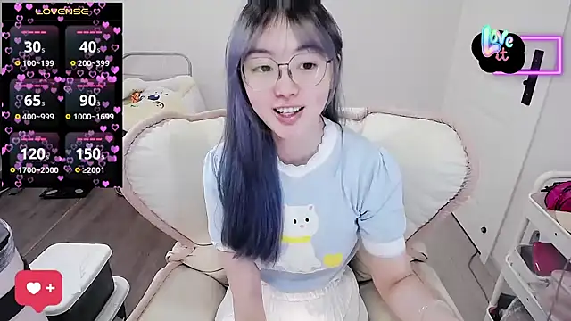 Snapshot of baby-yaya20 chatting on 12-18-25, 07:03 baby-yaya20 online show from 12-18-25, 07:03