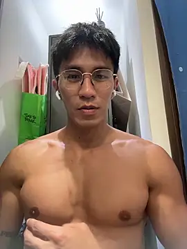 Snapshot of gooodboiii chatting on 05-04-26, 04:14 gooodboiii online show from 05-04-26, 04:14