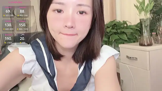 Snapshot of Crystal_168 chatting on 10-25-25, 01:13 Crystal 168 online show from 10-25-25, 01:13