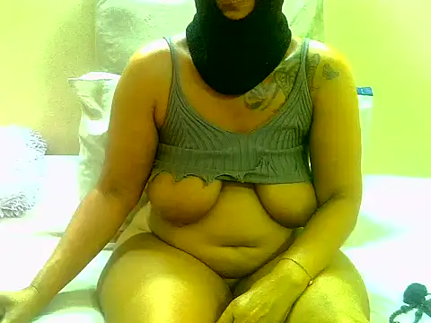 Snapshot of Sweetcandyxxxx30 chatting on 10-13-25, 06:35 Sweetcandyxxxx30 online show from 10-13-25, 06:35