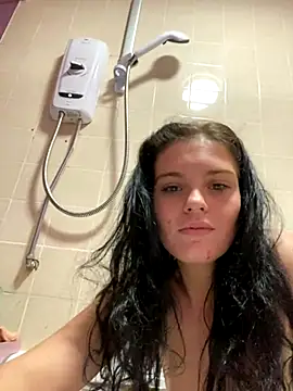 Camwithchlox online show from 10-12-25, 06:51
