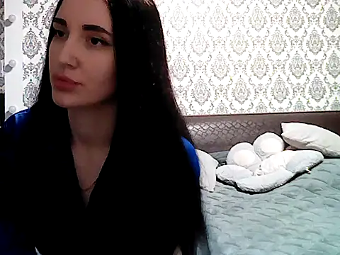 Snapshot of Kelyra chatting on 07-11-26, 09:05 Kelyra online show from 07-11-26, 09:05