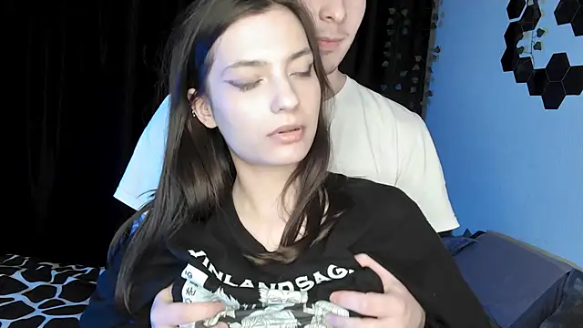 Sugarpeaach online show from 10-31-25, 03:24