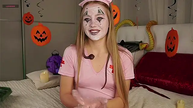 AlbaMesick online show from 10-29-25, 12:07