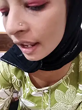 Itz Mayra  online show from 11-05-25, 06:02