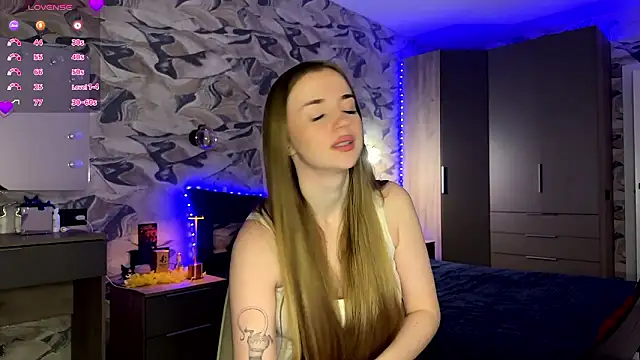 Snapshot of Jessica1West chatting on 03-08-26, 04:55 Jessica1West online show from 03-08-26, 04:55