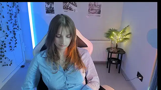 Snapshot of NeyliDream chatting on 07-28-26, 04:39 NeyliDream online show from 07-28-26, 04:39