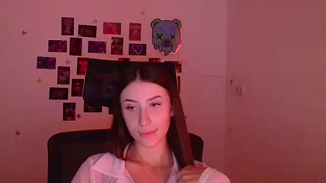 Snapshot of AlisaBubbles chatting on 11-28-25, 07:33 AlisaBubbles online show from 11-28-25, 07:33