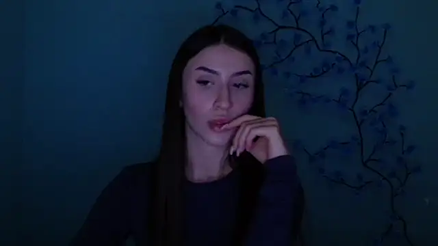 AlisaBubbles online show from 12-22-25, 12:46