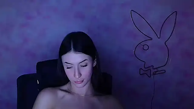 AlisaBubbles online show from 12-23-25, 08:56