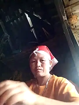 Snapshot of Samdim23 chatting on 09-13-25, 05:51 Samdim23 online show from 09-13-25, 05:51