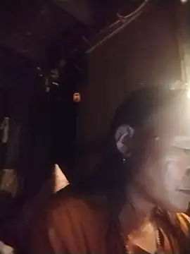 Snapshot of Samdim23 chatting on 10-03-25, 02:47 Samdim23 online show from 10-03-25, 02:47