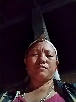 Snapshot of Samdim23 chatting on 10-06-25, 02:47 Samdim23 online show from 10-06-25, 02:47