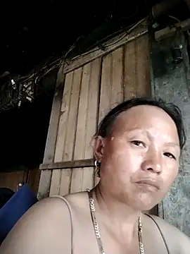 Snapshot of Samdim23 chatting on 10-13-25, 08:58 Samdim23 online show from 10-13-25, 08:58