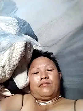 Snapshot of Samdim23 chatting on 10-15-25, 10:21 Samdim23 online show from 10-15-25, 10:21